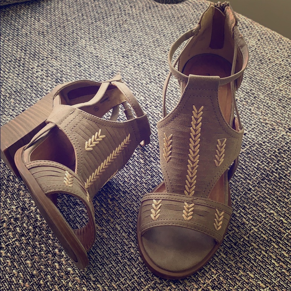 Maurice’s heels
